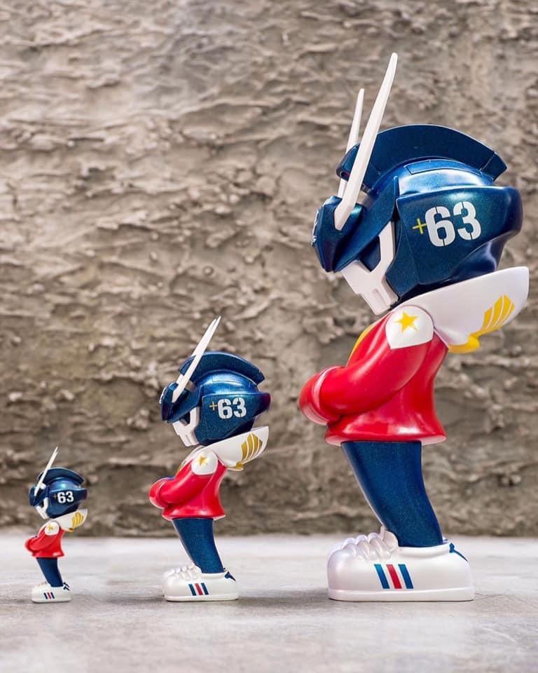 Quiccs manila killa set (Category: Designer & Blind Box Toys) located in Dasmarinas. Submitted by awesomeone (Listing ID 1097127477, Image 2). Description: All pieces are displayed inside a detolf Can provide pictures upon request Sold as pack only 250k Manila killa 2018 Mega with box some paint flaws 6inches with box Micro no box of packaging Manila killa zeta Mega with box 6inches with cardboard Micro no packaging Manila killa metallic Mega wit