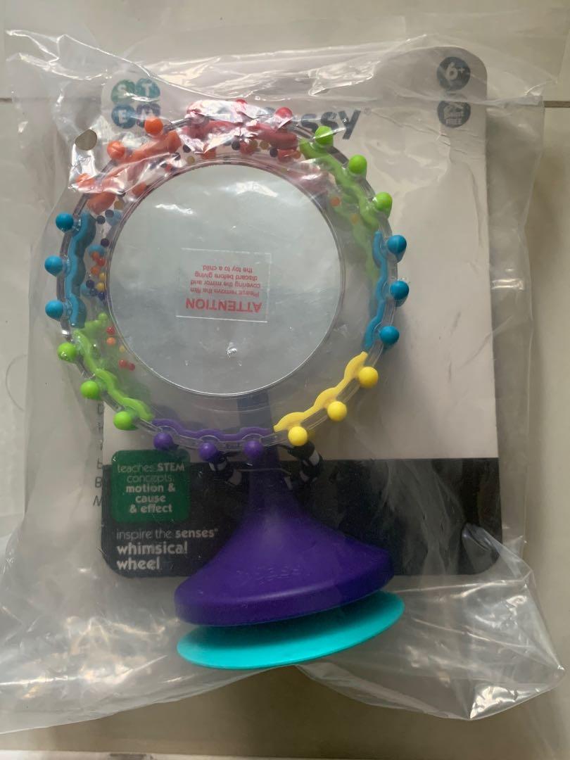 Sassy whimsical wheel top