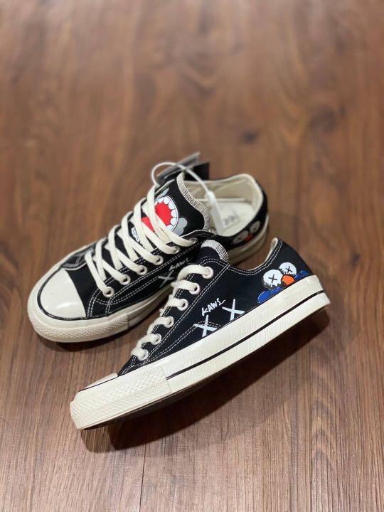 SEPATU converse kaws black import
