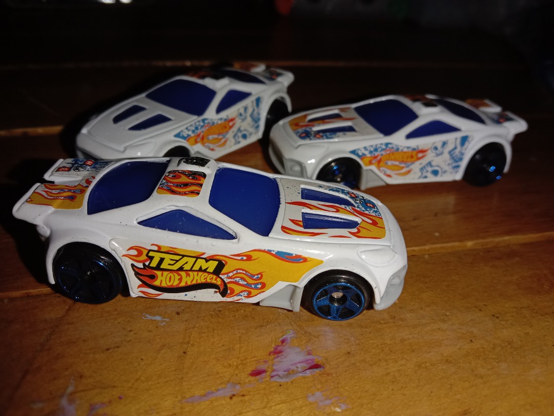 Set of 3 2012 Hotwheels Mcdo Happy Meal, Hobbies & Toys, Toys & Games ...