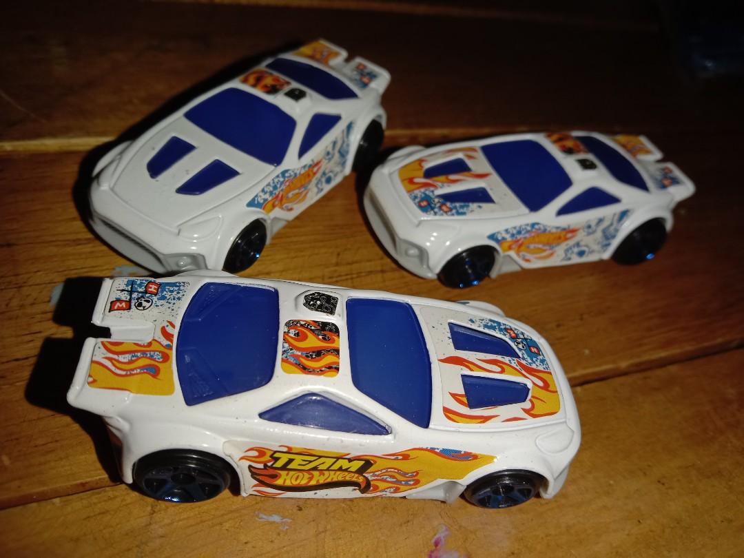 Set of 3 2012 Hotwheels Mcdo Happy Meal, Hobbies & Toys, Toys & Games ...