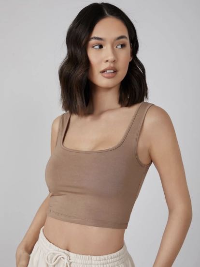 SHEIN Square neck tank top, Women's Fashion, Tops, Sleeveless on Carousell
