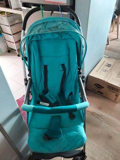 Single stroller. needed to sell off ASAP, needed the money. Sell collect please.