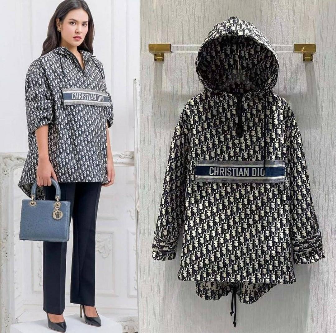 Harga hoodie dior 2025