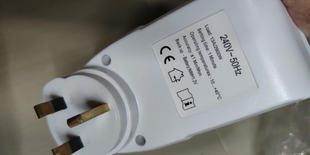 Timer socket 2 pieces (Category: Electrical, Adaptors & Sockets) located in Singapore. Submitted by .diva.mom. (Listing ID 1097055738, Image 3). Description: 2 pieces of timer socket.
