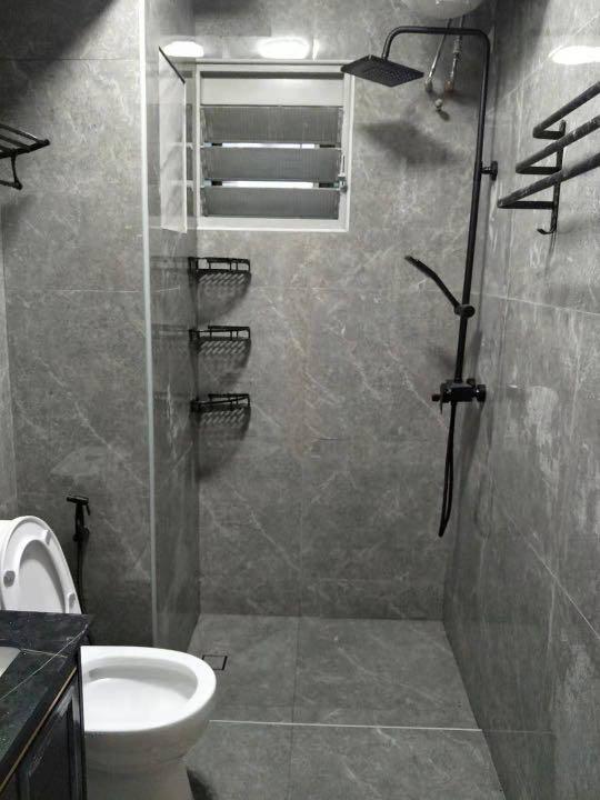 Toilet tiling overlay and toilet renovation, kitchen tiling overlay and kitchen renovation62863093722626112