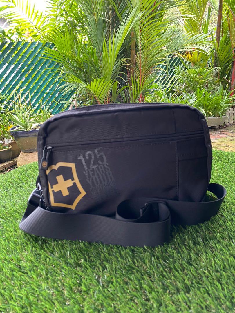 Sling bag 2025 victorinox