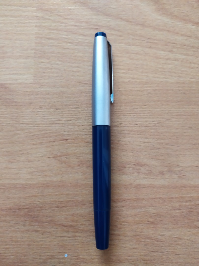 Lamy　Profil　万年筆（lamy 80）　M-nib The lesser known sibling of the 2000 - Lamy Profil 80 : r