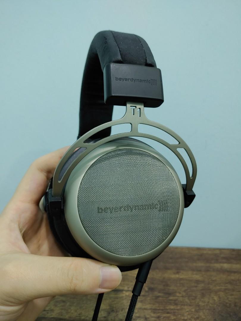 WTS Beyerdynamic T1 2nd gen. Audio Headphones Headsets on