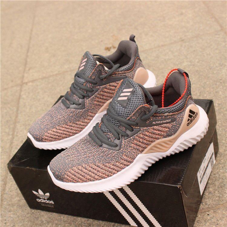 revolución Peaje Primer ministro Adidas Clover Alpha Running Shoes, Women's Fashion, Footwear, Sneakers on  Carousell