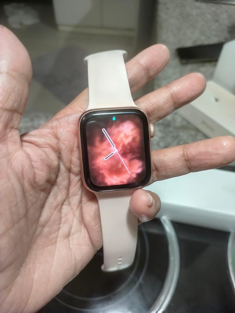 Aluminium gold with pink sand sport band deals