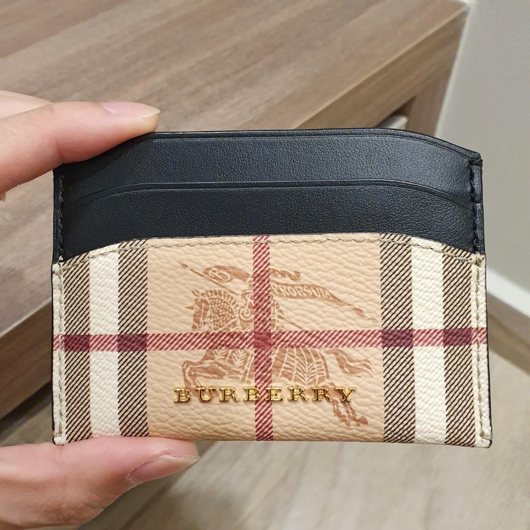 Burberry izzy card 2025 case