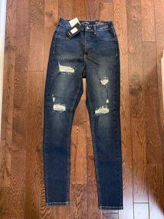 BNWT FASHION NOVA JEANS SIZE 7