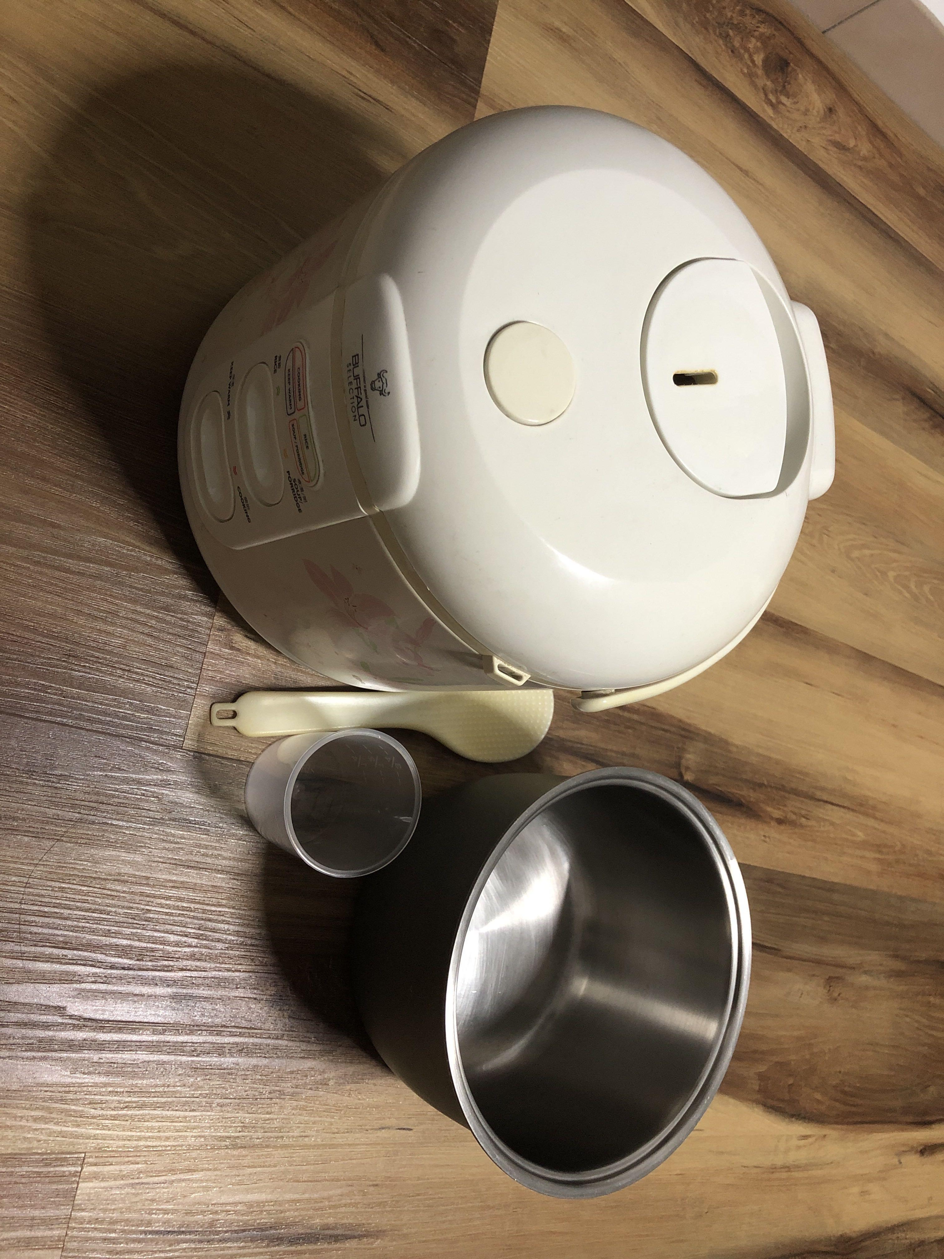 Buffalo rice cooker, TV & Home Appliances, Kitchen Appliances, Cookers