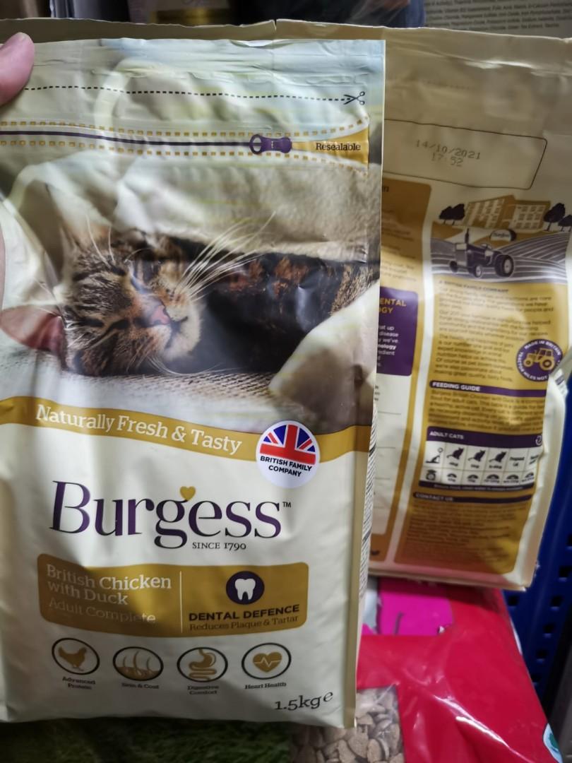 Burgess 10kg store dry cat food