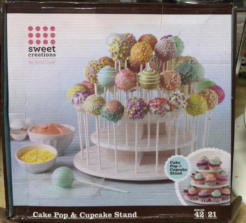 Cake Pop Cupcake Stand (White), TV & Home Appliances, Kitchen