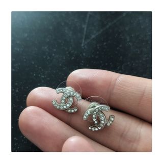 (Category: ) located in . Submitted by sweetshopper88 (Listing ID 1097174178, Image 1). Description: .