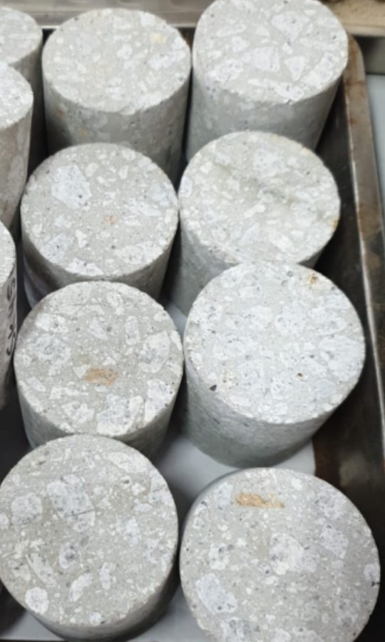 Cylinder Block (2 different sizes), Furniture & Home Living, Gardening