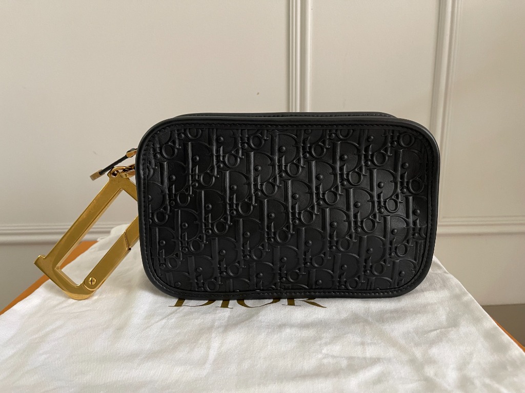 Easy to use and affordable Dior Diorquake Oblique Calfskin Clutch