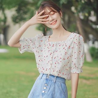 (Category: ) located in . Submitted by liang.xiaokui (Listing ID 1097322808, Image 1). Description: .