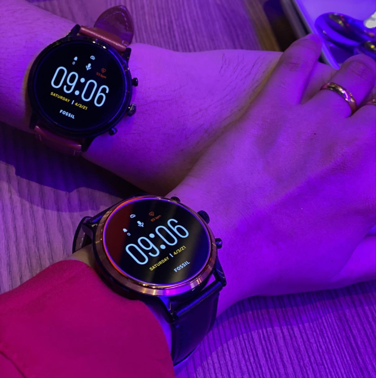 Gen 5 smartwatch julianna top hr smoke stainless steel