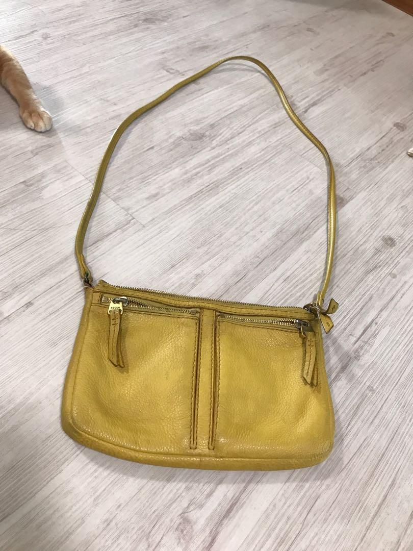 Used fossil hotsell handbags