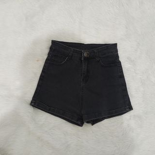 (Category: ) located in . Submitted by save.space (Listing ID 1097246332, Image 1). Description: .