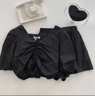Sets 👾🙋🏻‍♀️ Collection item 1