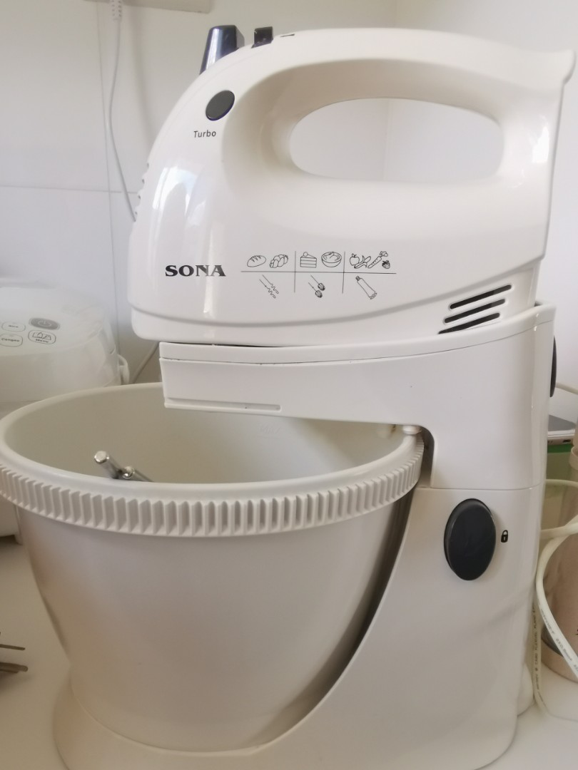Iona stand mixer, TV & Home Appliances, Kitchen Appliances, Hand