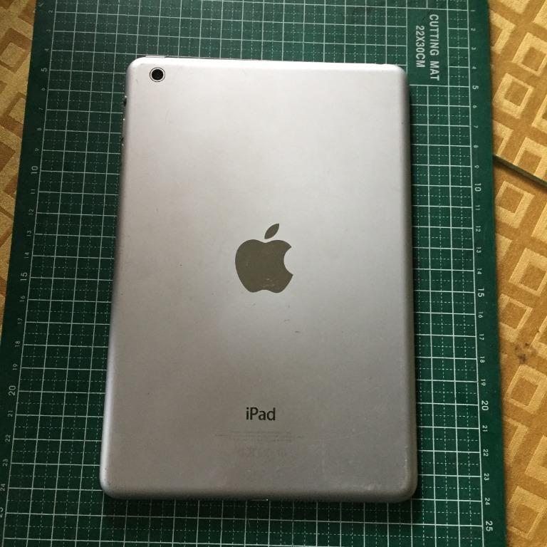 iPad mini 1st Gen (Category: iPad) located in Valenzuela. Submitted by tindables (Listing ID 1097161761, Image 2). Description: 64gb Issues: Mabagal na pero pwede pang pang browse ng internet/youtube RFS: Not using anymore Unit only .
