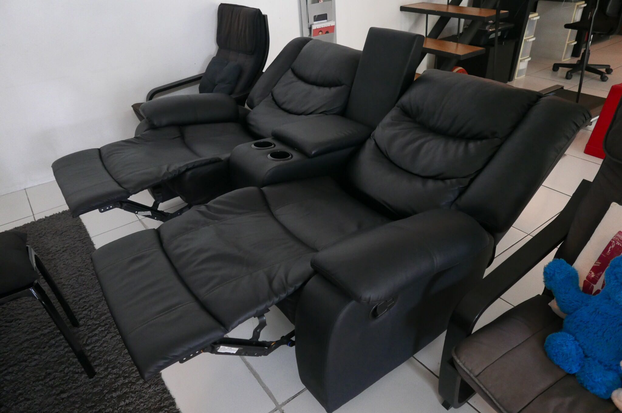 Lazy Boy Sofa Philippines Baci Living Room