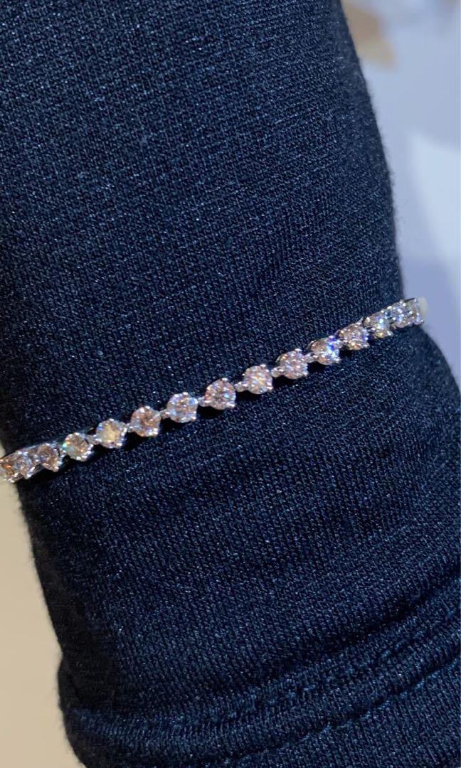 Lee hwa bracelet diamond, Women's Fashion, Jewelry & Organisers