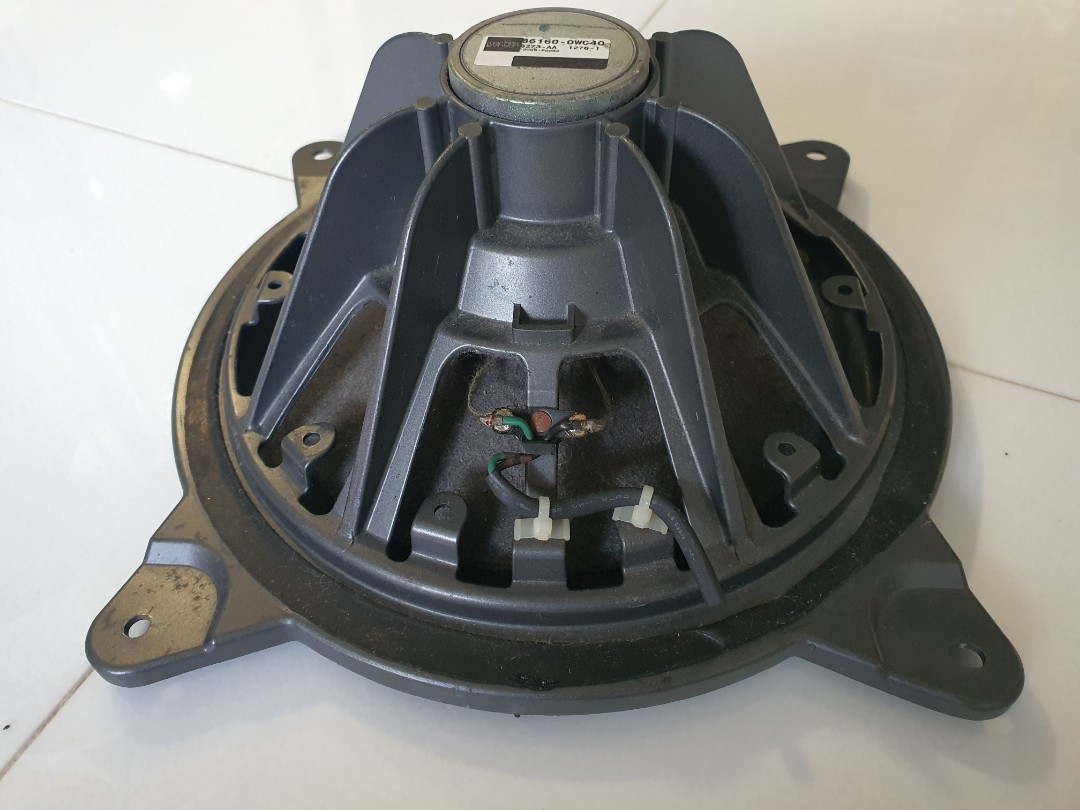 10 inch Sub from Lexus GS300 