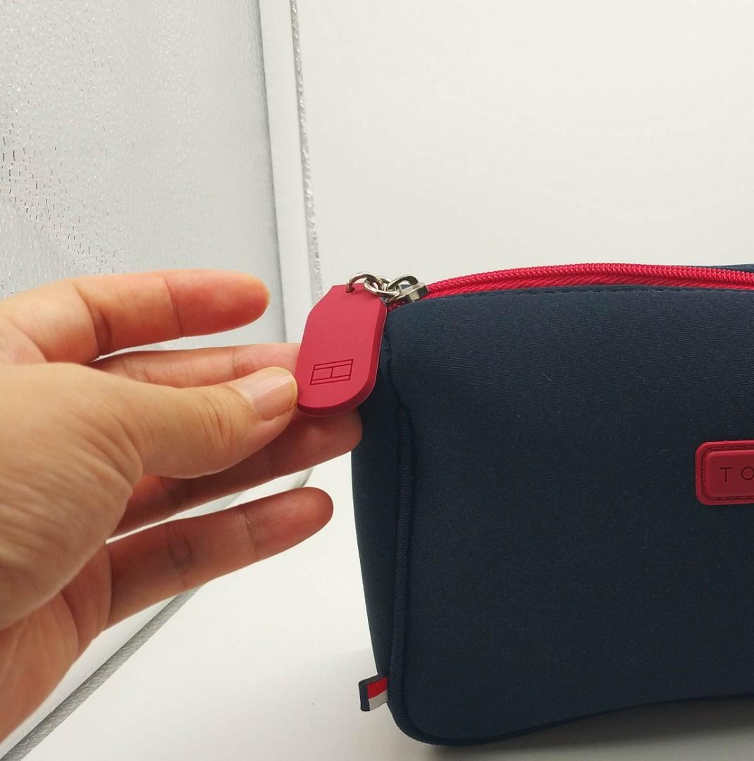 Mens tommy hilfiger pouch outlet