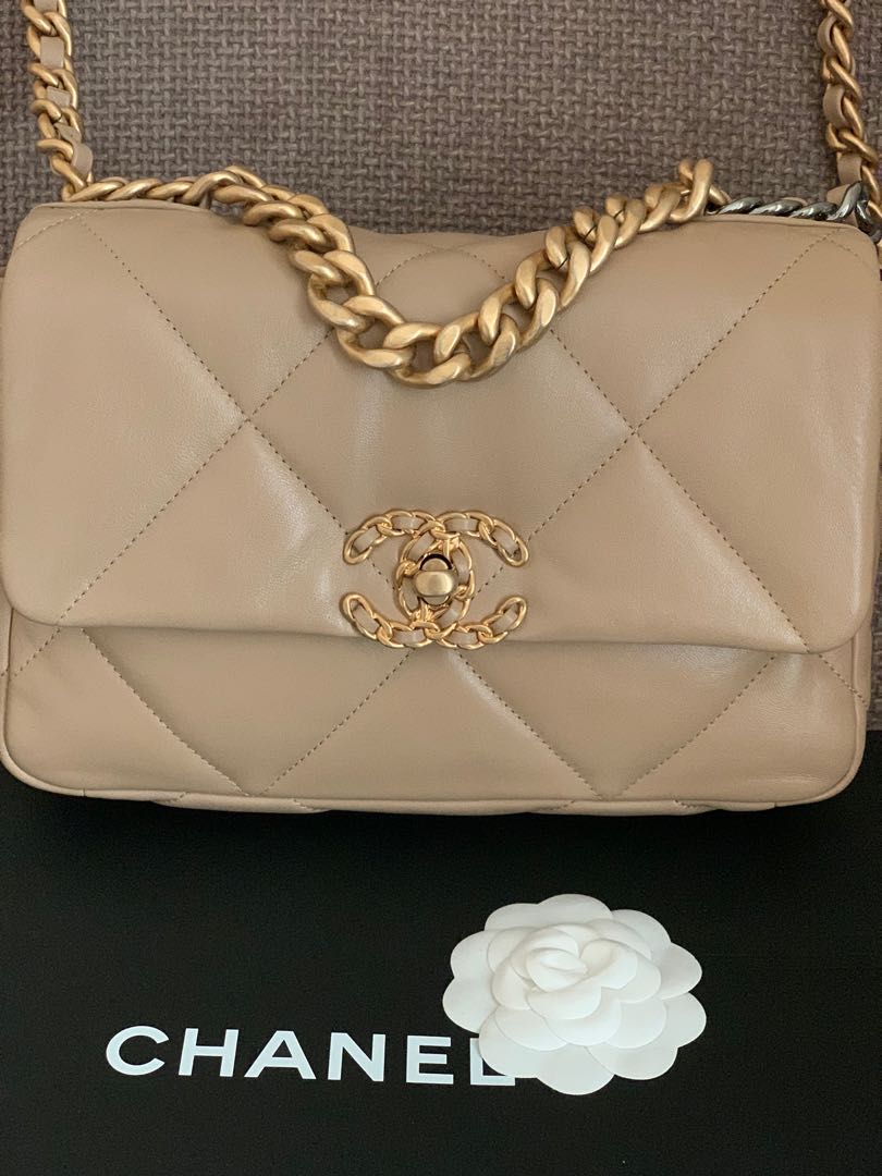 Chanel 19 small beige sales