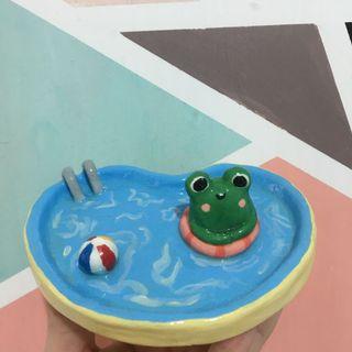 Pool and Frog Trinket dish