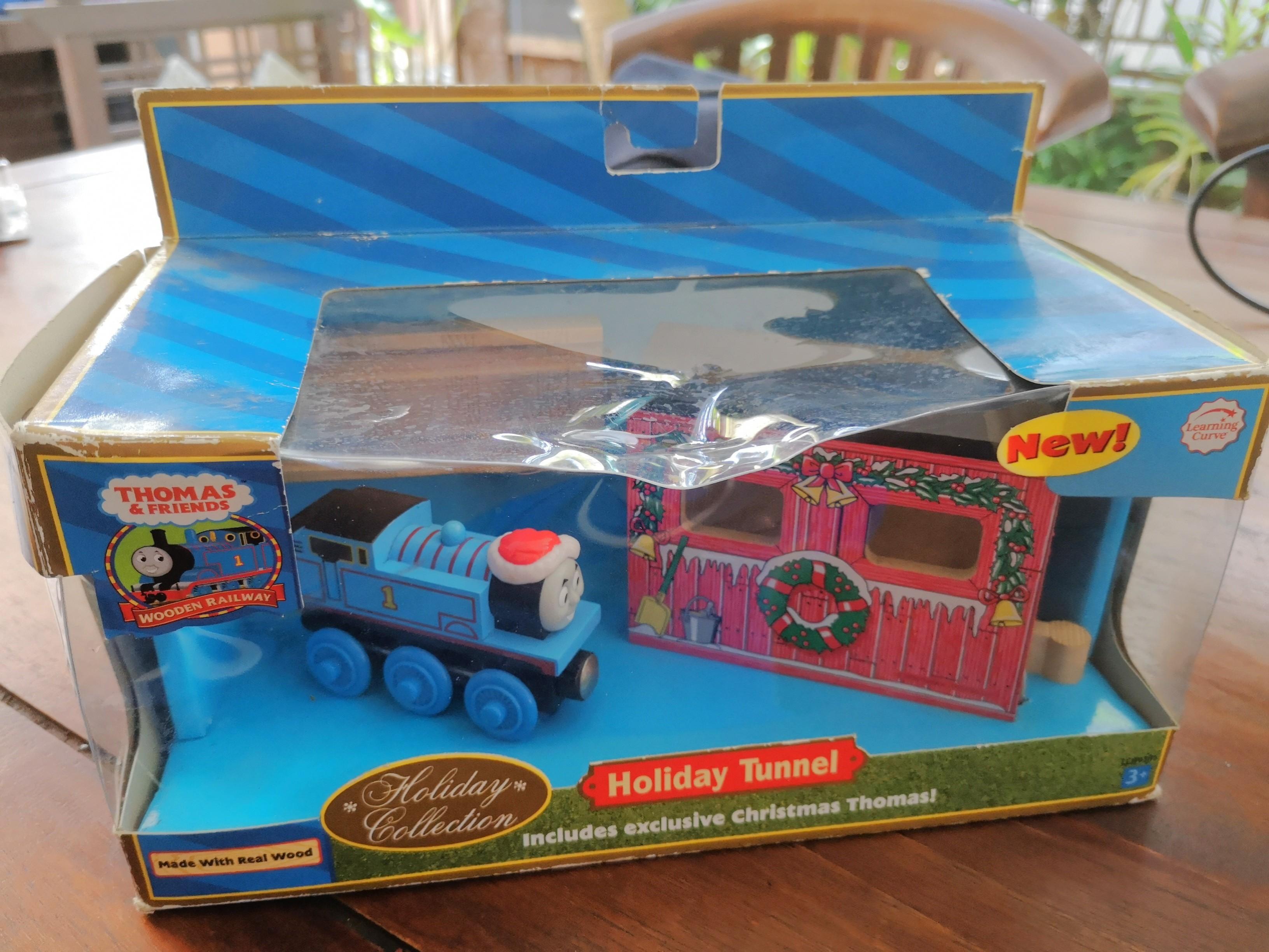 Thomas wooden top railway christmas