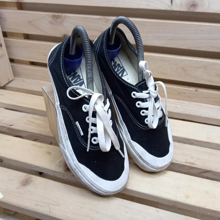 vans era half moon retro