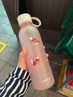 (Category: ) located in . Submitted by starbucks_99 (Listing ID 1097292777, Image 1). Description: .