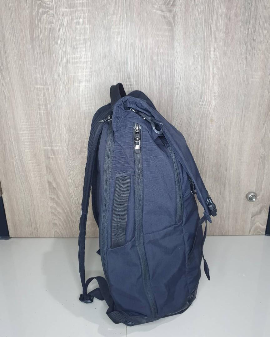 thule paramount 29l backpack