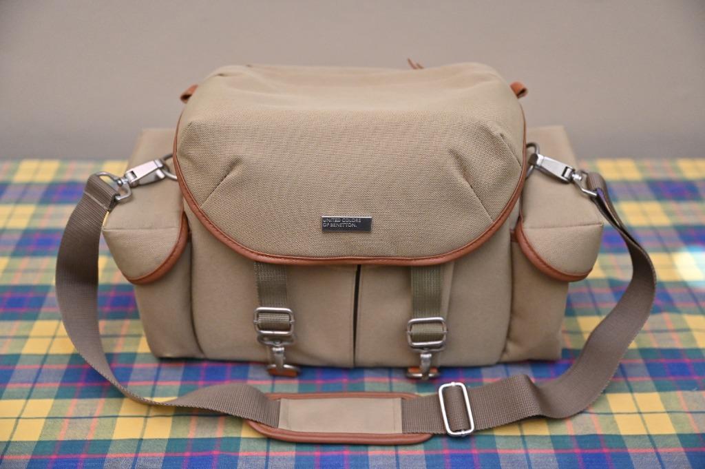 United Color of Benetton Beige Vintage Canvas Camera Bag