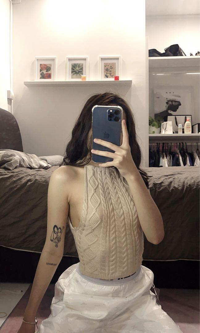 urban_nude_dudou_1624882162_5ae8ac88_progressive.jpg