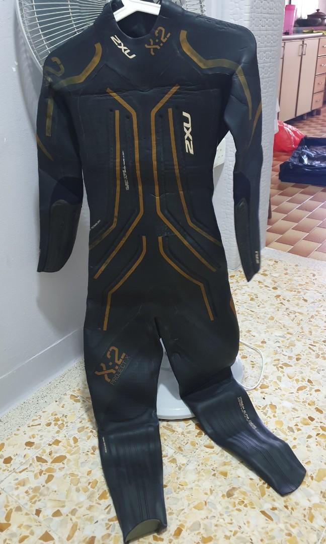 Wet suit Projext 2XU, Sports Equipment, Sports Games, Water Sports Carousell