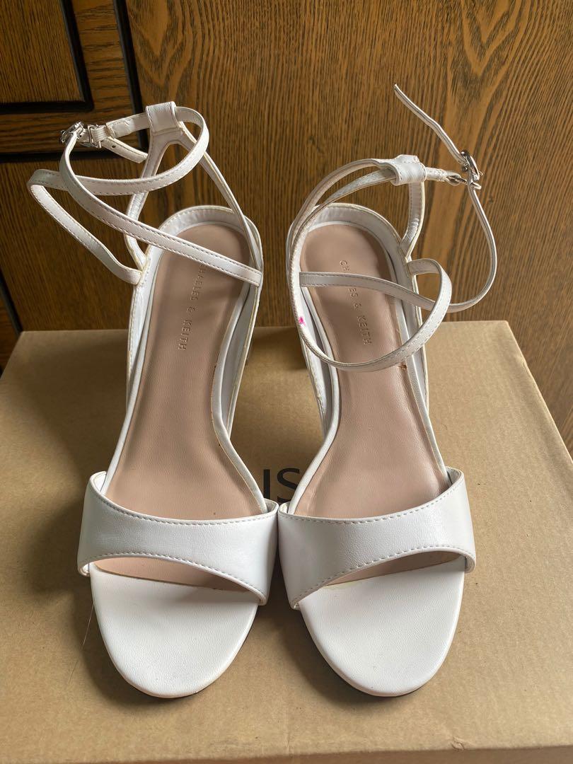 Charles and keith floral lucite deals