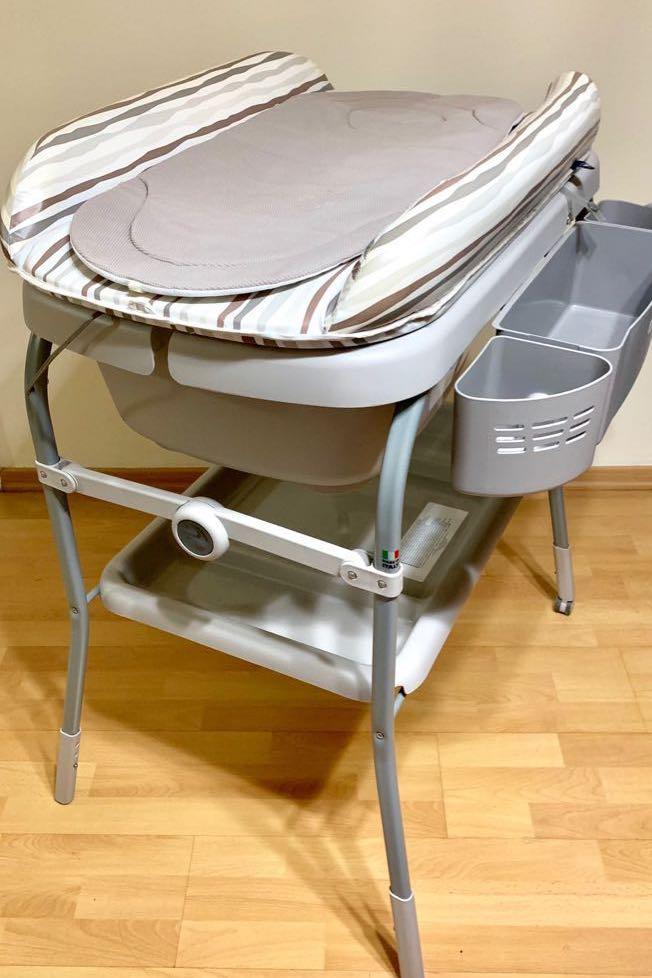 Chicco bubble and cuddle changing table and bath tub, Babies & Kids