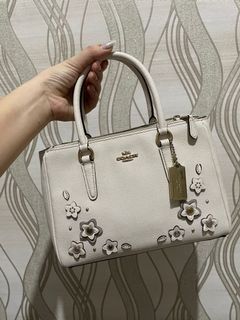 (Kategori: ) berada di . Dikirim oleh mybagsecond (ID iklan 1097566577, Gambar 1). Deskripsi: .