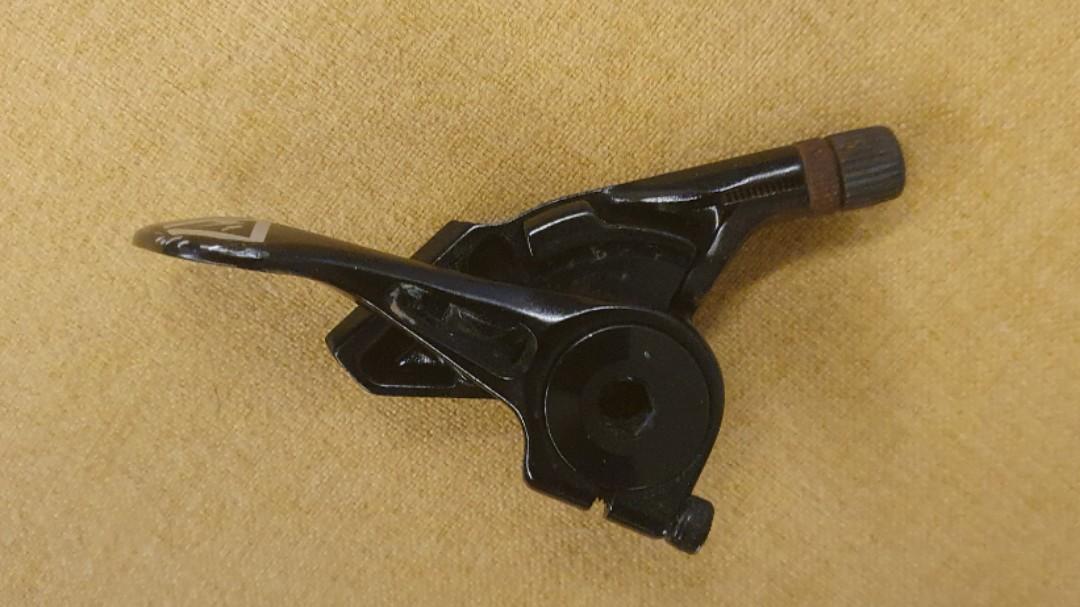 Command Post IRcc Dropper Post (Category: Parts & Accessories) located in Singapore. Submitted by roy19 (Listing ID 1097503466, Image 2). Description: Command Post IRcc 16 Position micro height adjustment, two-bolt head, bottom mount cable routing, remote SRL lever for mountain bike. Condition 9/10 Used less than a year.