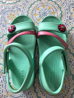 (Category: ) located in . Submitted by jackies.handpicked (Listing ID 1097384226, Image 1). Description: .