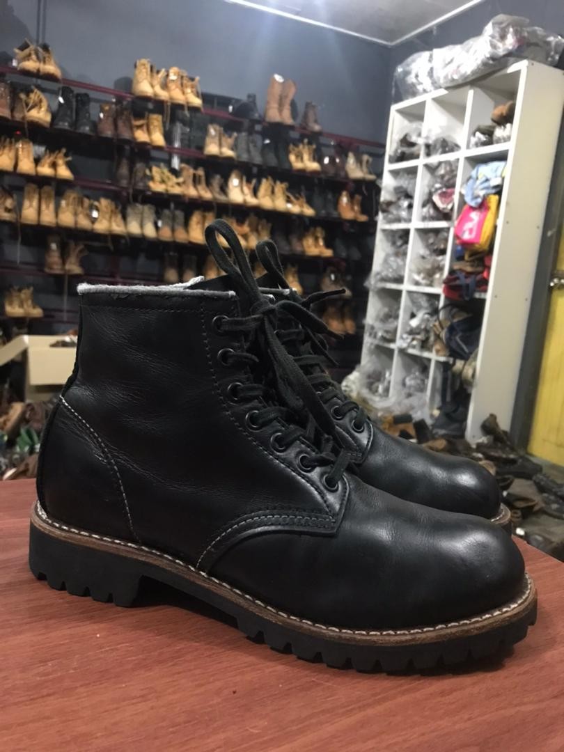 hawkins boots website