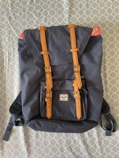 Herschel bagpack